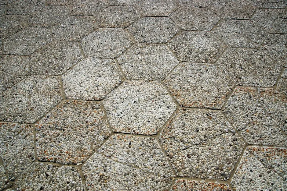 Realisation de jardin avec terrasse et bordures soignees